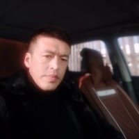 三三
