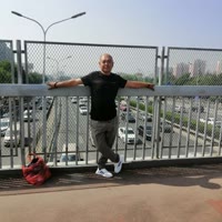 清风飘柔，明月万里！