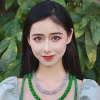 思懿手镯老板娘