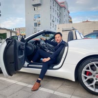 林哥撩车