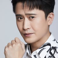 主持人杨帆