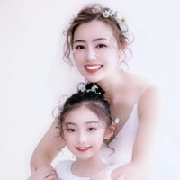 张嘉懿JiAYI