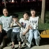 大雯，二晨、三佳佳🌻?