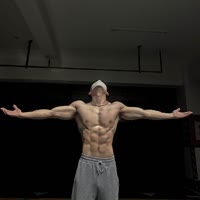 阿伦很宠粉（私信必回）