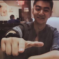 巨愛吃的周黑鴨