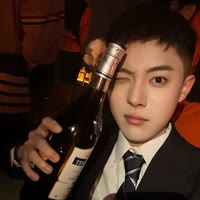 张诗尧