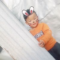 黄佩