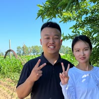 宏达一家人