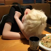 悲伤的玉米排骨