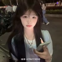 临背影